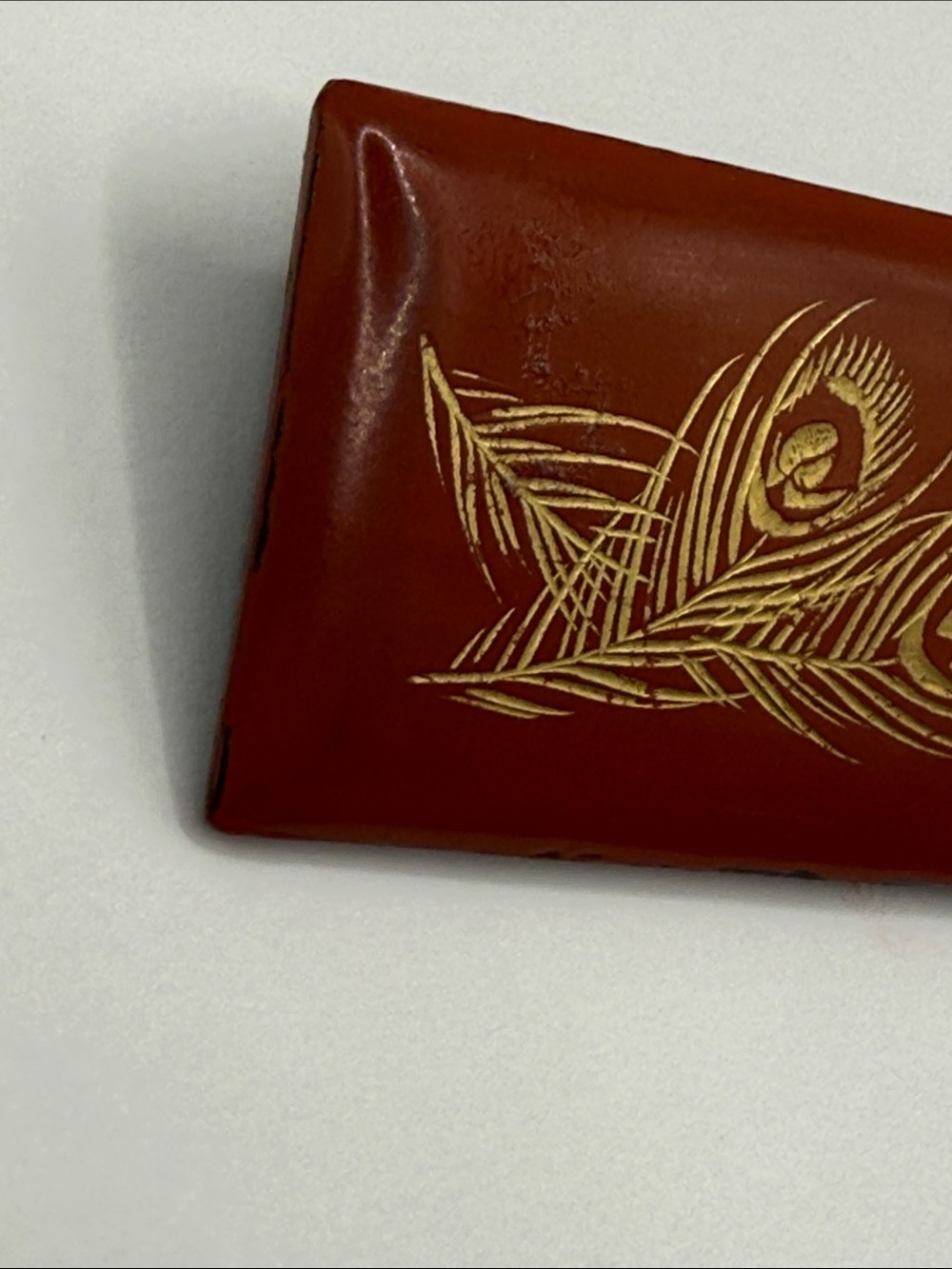 Antique lacquer Estate etched Peacock Feather Red Rectangular pin brooch deco - Picture 7 of 16